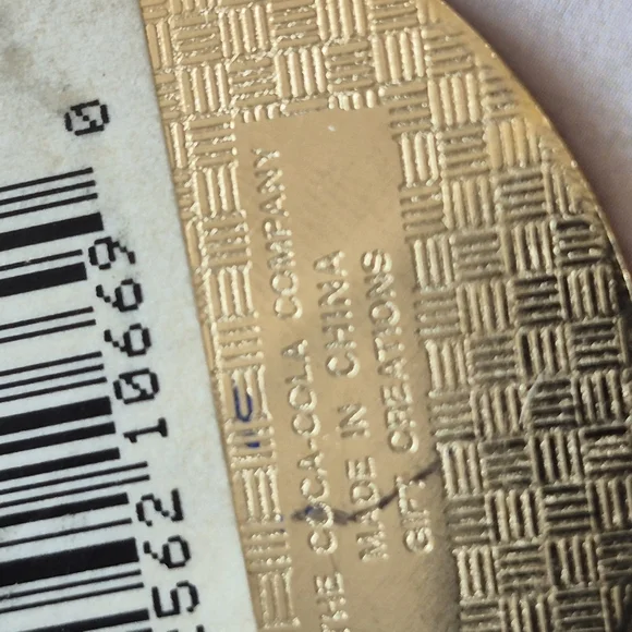 Coca-Cola Gold Textured Keychain - Picture 2 of 3